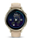 Garmin Venu4 Lunar Gold Con Cinturino In Silicone Bone E Cinturino In Pelle Light Sand 41Mm
