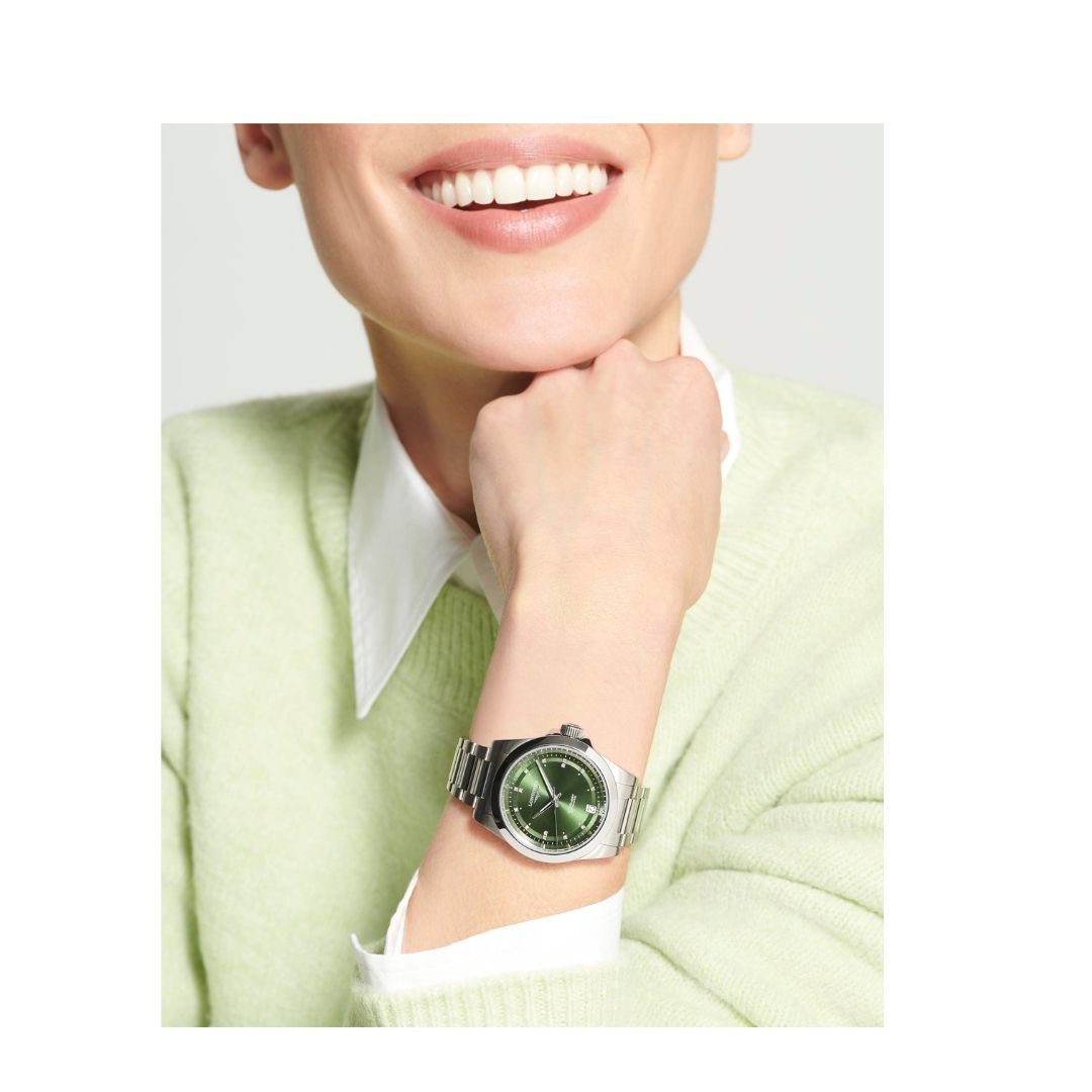 Longines Orologio Conquest Automatico 34 mm Quadrante Verde e Diamanti